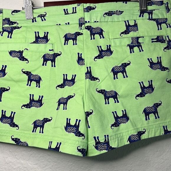 RED CAMEL 🐘 green shorts with elephants. 🐘 NWT 🐘 Size 15 - Picture 2 of 5